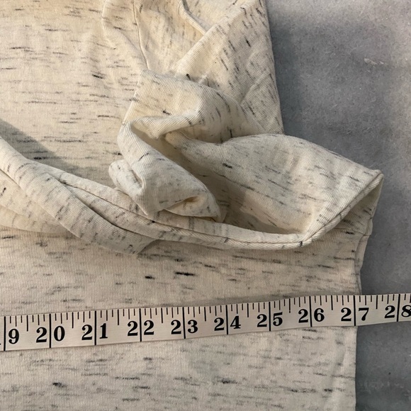 J. Jill Pure Jill Size 2X Oatmeal Shirttail Tee Long Sleeve Round Neck Shirt - Picture 6 of 10